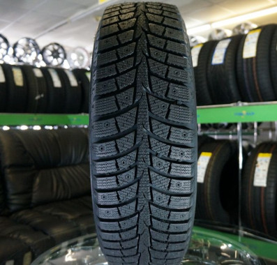 Шина Laufenn LW71 i FIT Ice під шип XL 175/70 R14 88T 175/70 R14