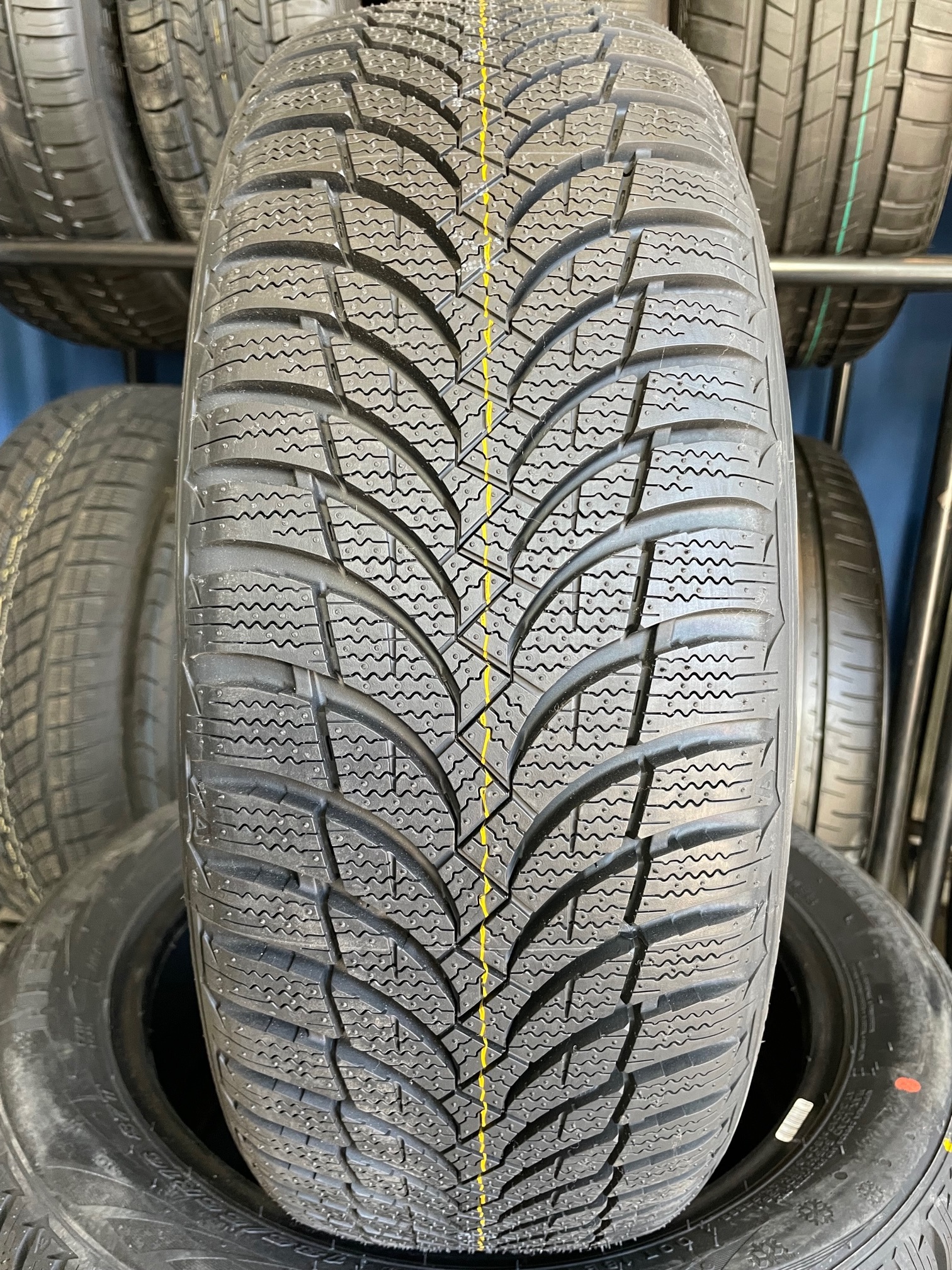 Шина Nexen WinGuard Snow*G WH2 195/60 R15 88T 195/60 R15