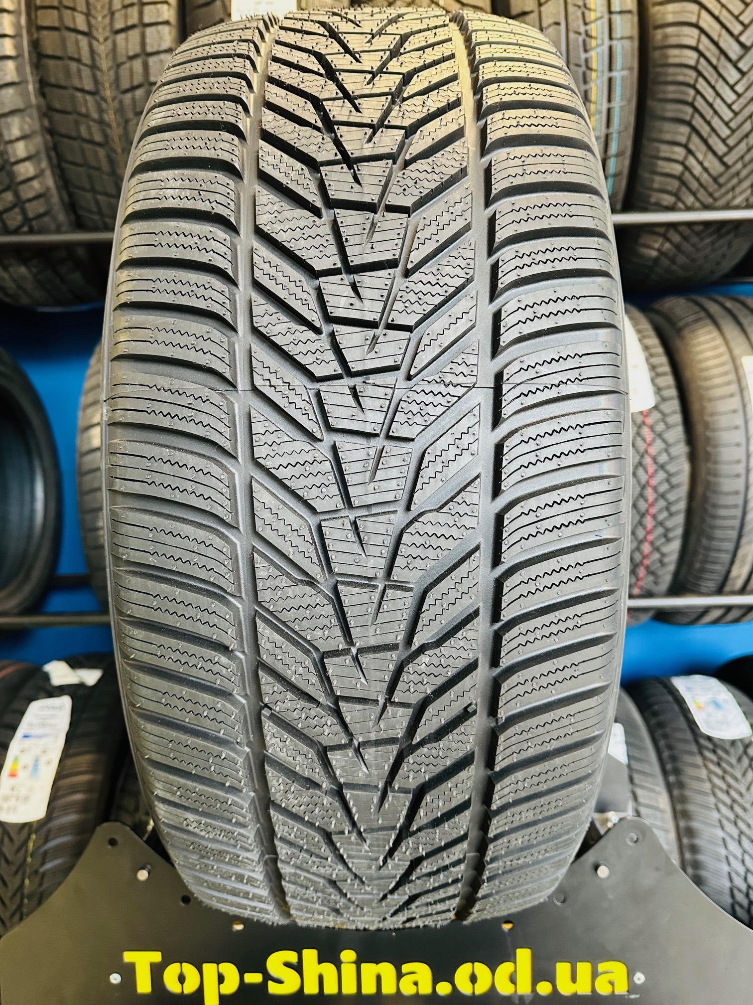 Шина Hankook Winter i*cept evo3 X W330A (Hankook (вир-во Корея XL 285/45 R22 114W 285/45 R22